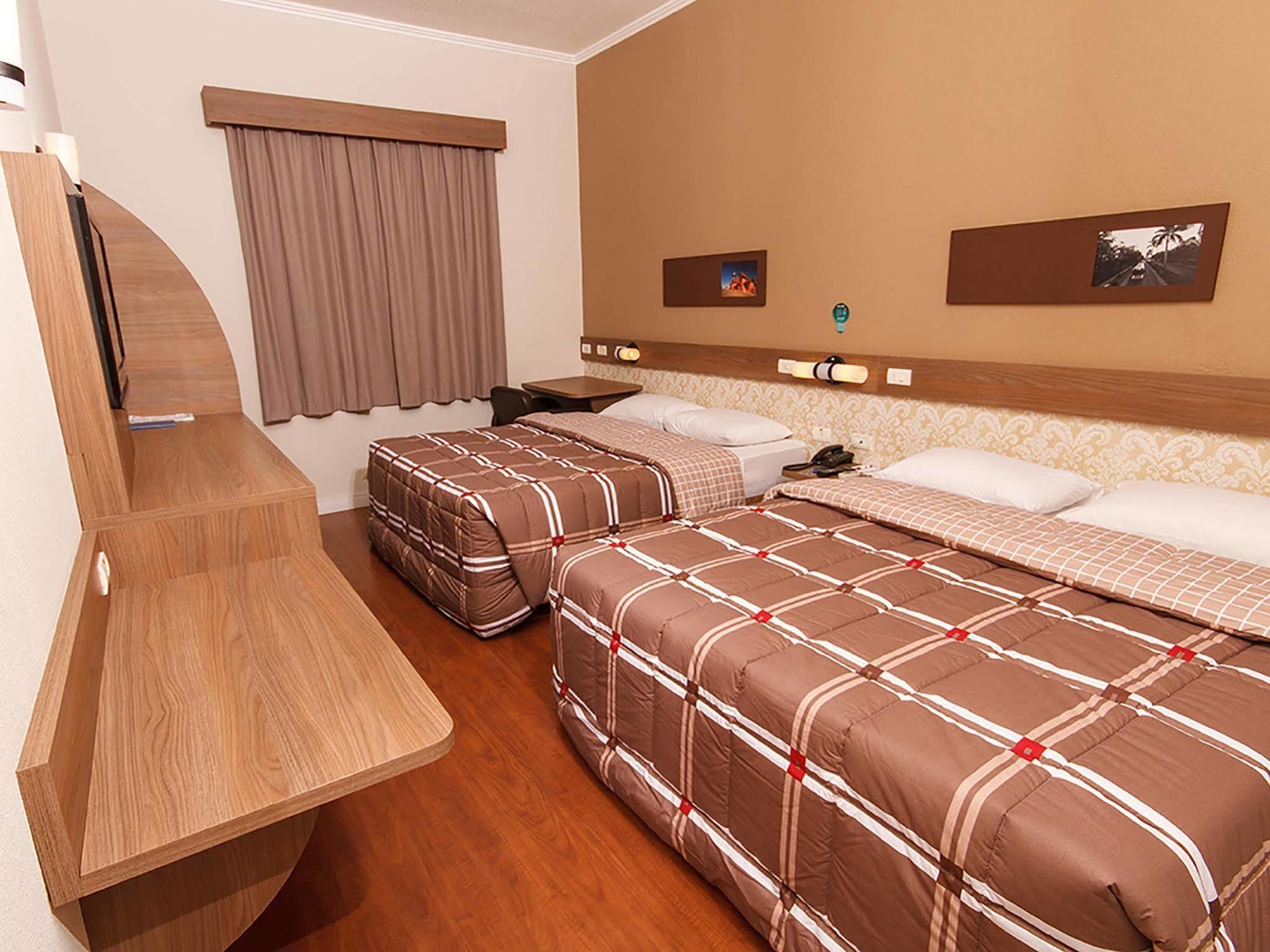 Hotel 10 Joinville Exterior foto